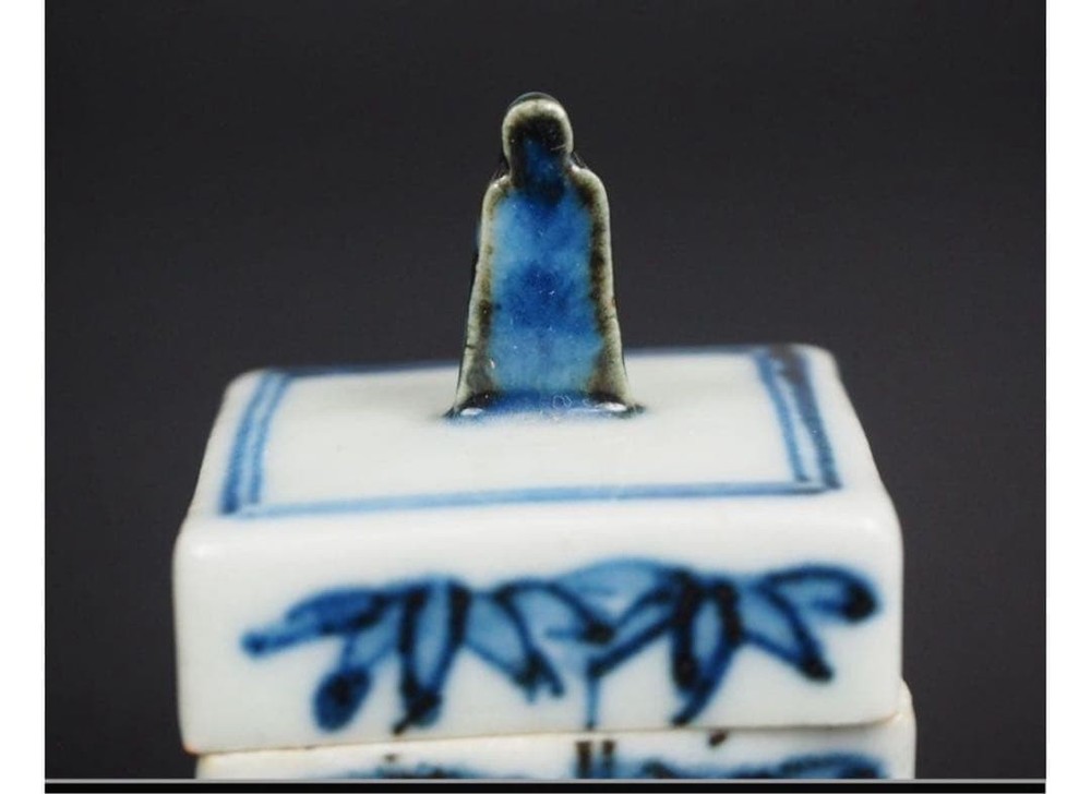 Kutani Ware Suda Seika Incense Container With Signed Box Japan blue white