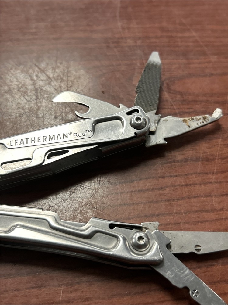 Leatherman Rev 3.8" Multi-Tool, Stainless