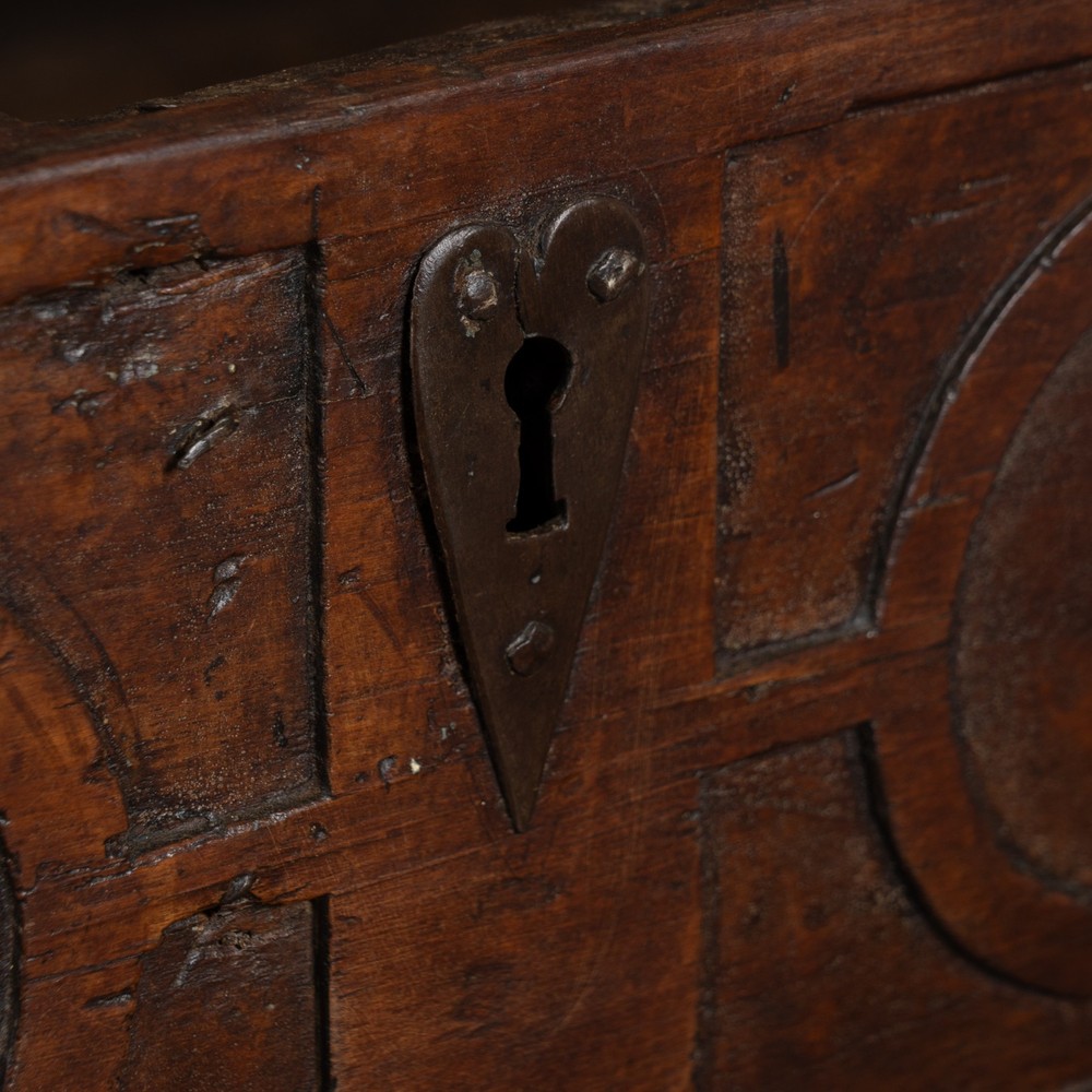 17th Century Chestnut Console Buffet Sideboard from Portugal