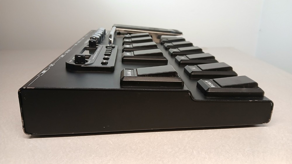 LINE 6 POD XT Live Guitar Multi-Effects