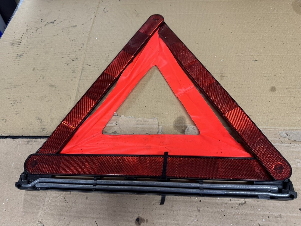 BMW E46 3 Series Cabriolet Warning Triangle