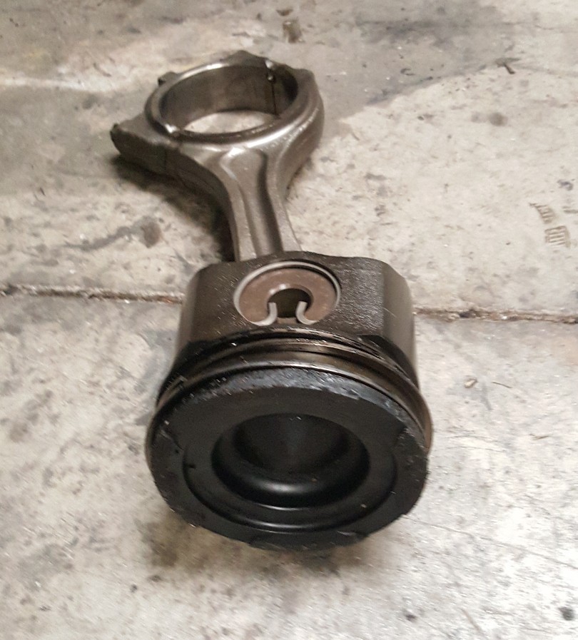 MAXXFORCE 13 ENGINE PISTON & CONNECTING ROD INTERNATIONAL 5870E00