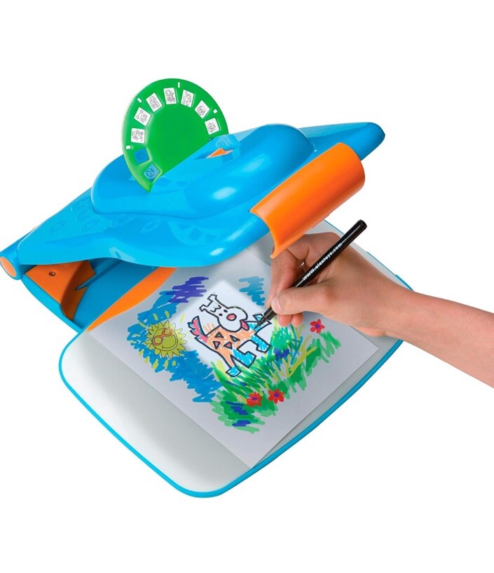 DRAW LIKE A PRO PROJECTOR DRAWING STATION