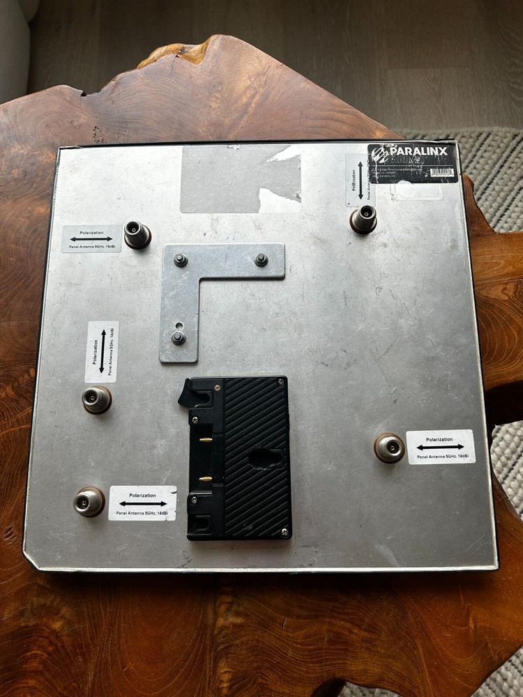 Paralinx Panel Array Antenna with Gold Mount Plate (#2)