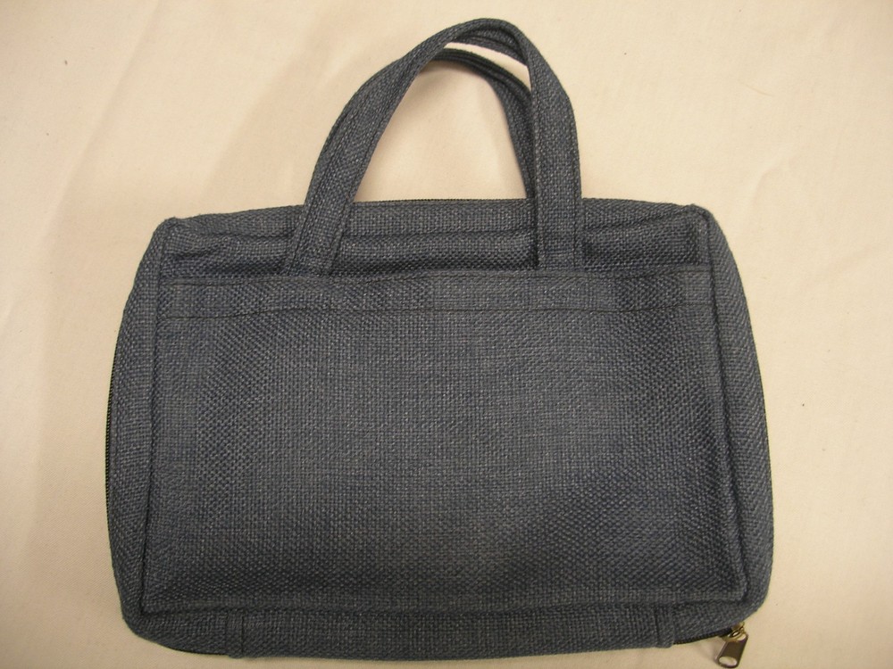 BIBLE BAG, BLUE WITH ZIPPER CLOSURE