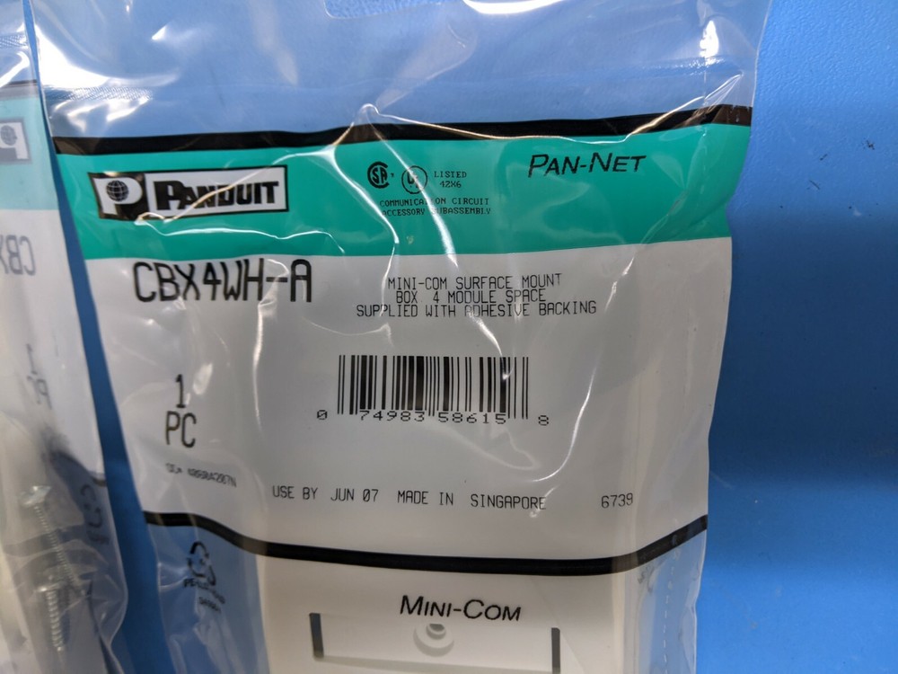 ( 2 Pcs ) PANDUIT, CBX4WH-A , Mini-com, Surface Mount BOX, 4 Module Space