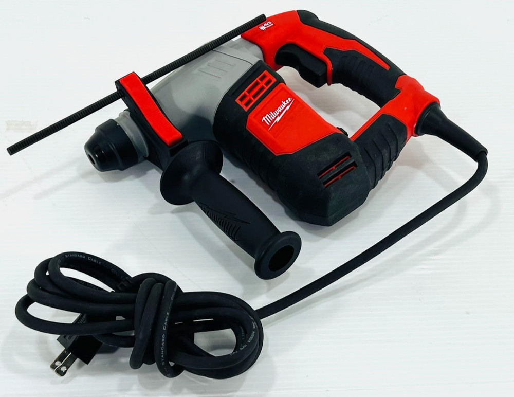 Milwaukee 5/8" SDS Plus Rotary Hammer Drill 5263-20***NO PLASTIC CASE****