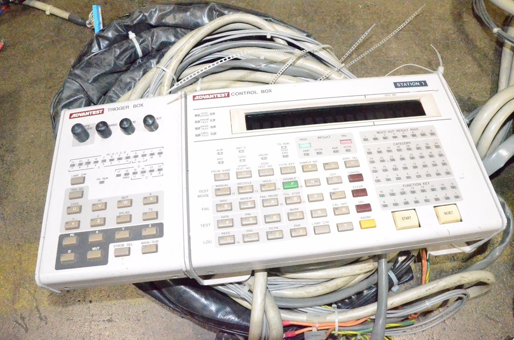 Advantest Control & Trigger Box Controller HS-5068 HS-5080 With Cables Test Head