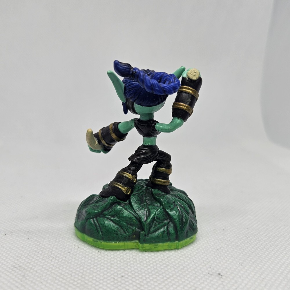 Skylanders STEALTH ELF video game figure green base pre-owned