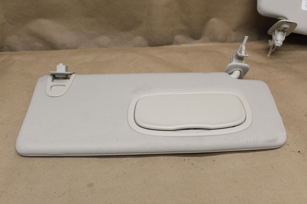 2015 - 2017 CHRYSLER 200 SUN VISOR SUN VISOR OEM PAIR