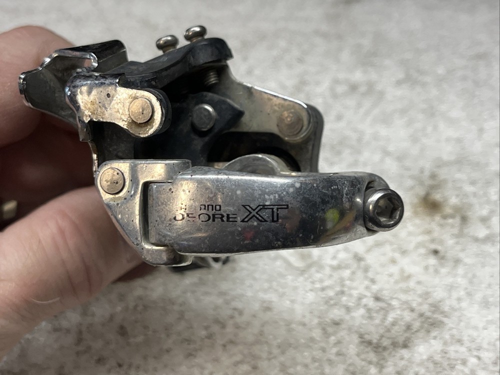 Vinjtage Shimano Deore XT FD-M739 31.8mm Bottom Pull Front Derailleur(bent)