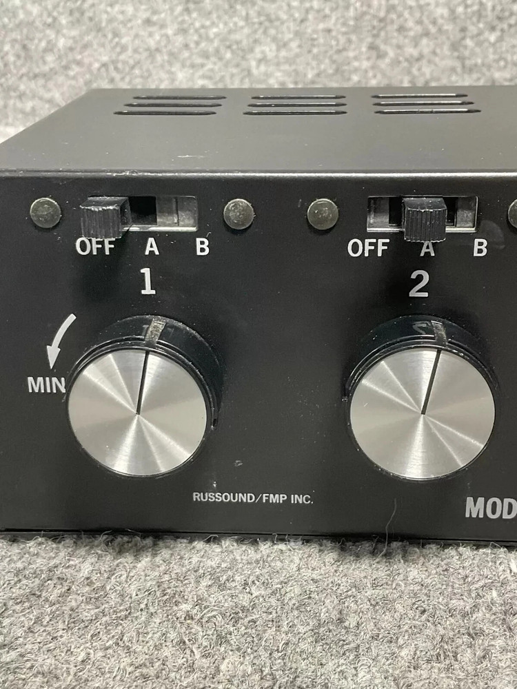 Russound SD-4 Volume Control Multi-Room Multi-Play Model Black