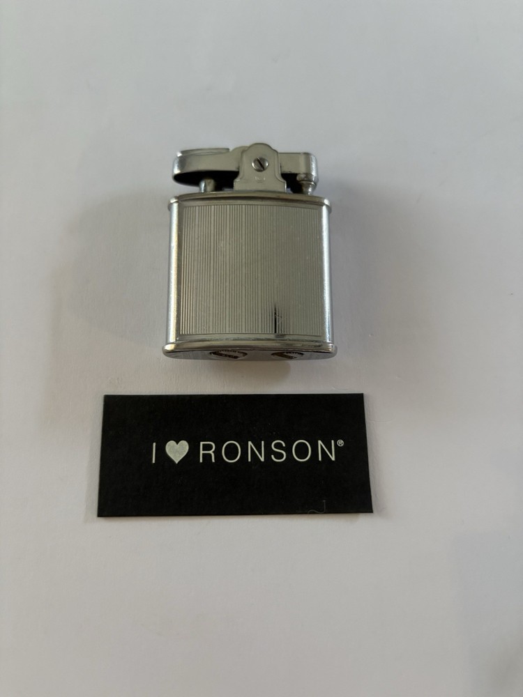 VINTAGE ANTIQUE RONSON STANDARD LIGHTER