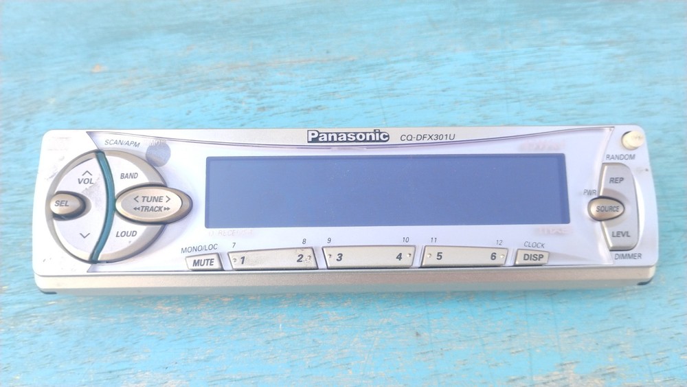 Panasonic CQ-DFX301U Detachable Face Only Untested