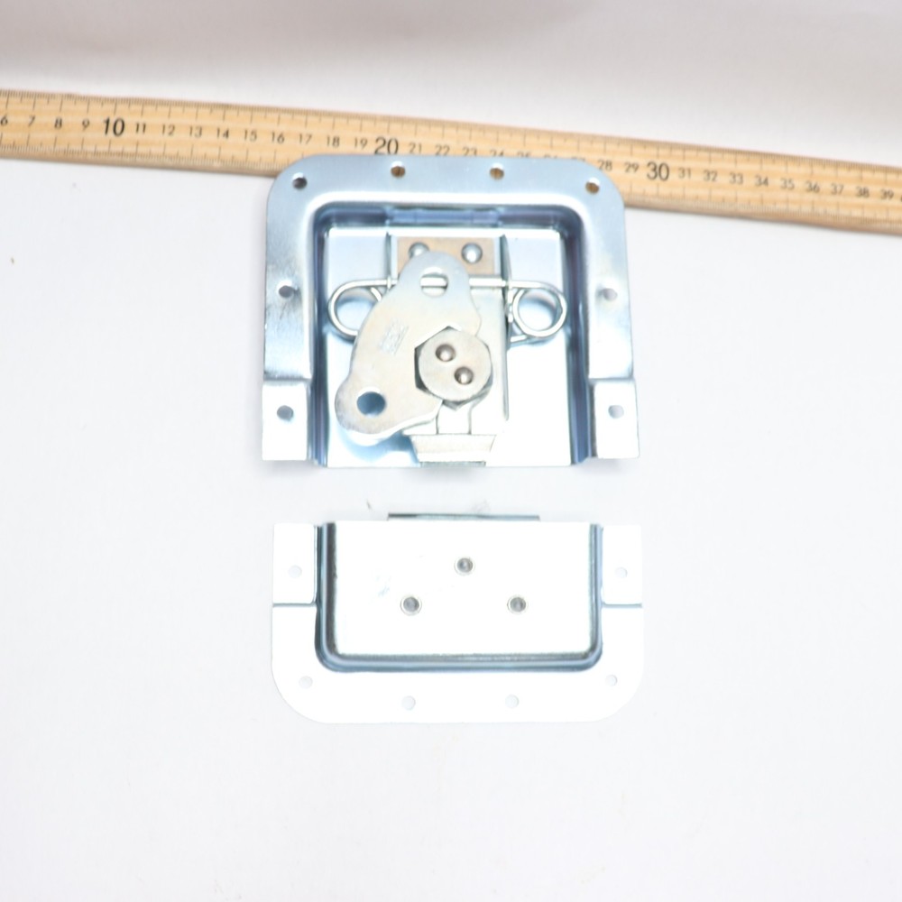 TCH Recessed Low Mount Twist Catch Large 35131