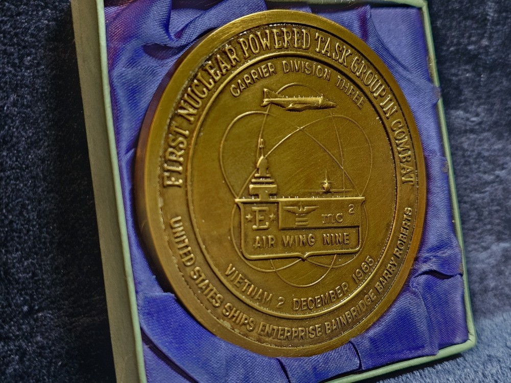 First Nuclear Powered Task Group USS Bainbride 1965 Medallion Navy 89mm Bronze