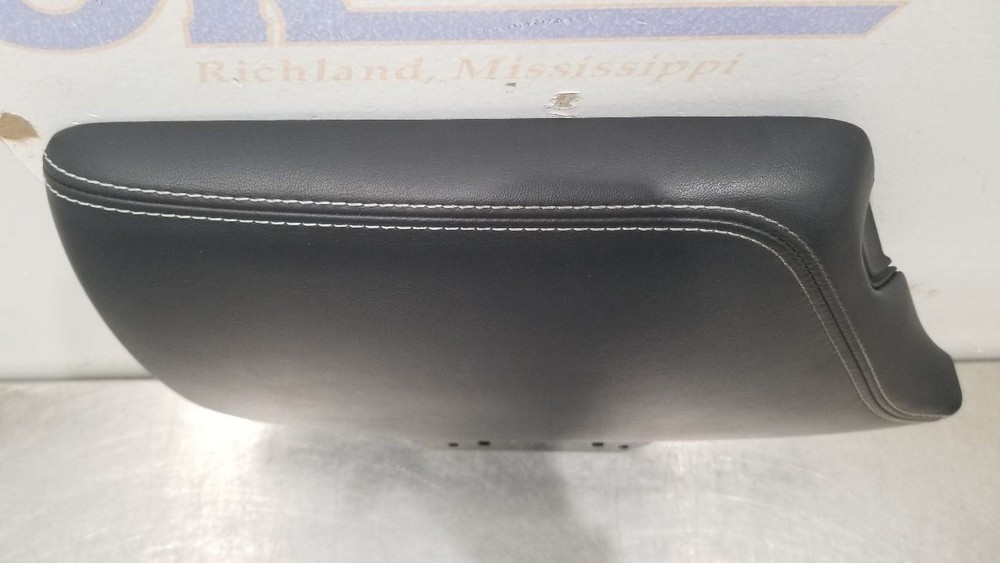 16 DODGE CHALLENGER SRT FRONT FLOOR CENTER CONSOLE LID BLACK LEATHER