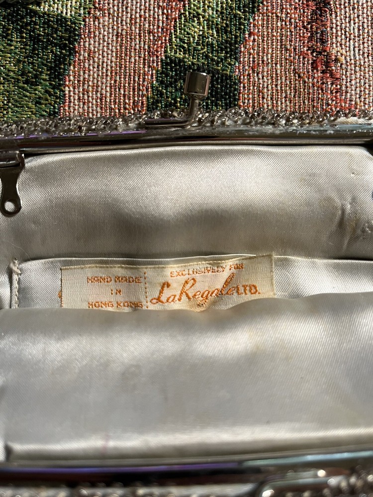 VINTAGE La Regale LTD Pearl handbag,