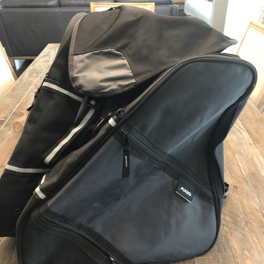 The Axis Destiny Used Triangle Boot Bag Black/Grey