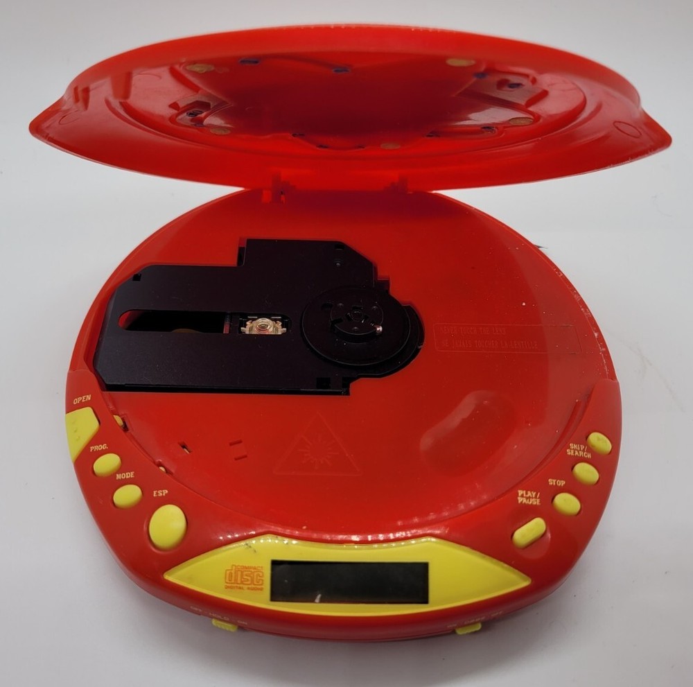 Dora The Explorer CD Player - 2005