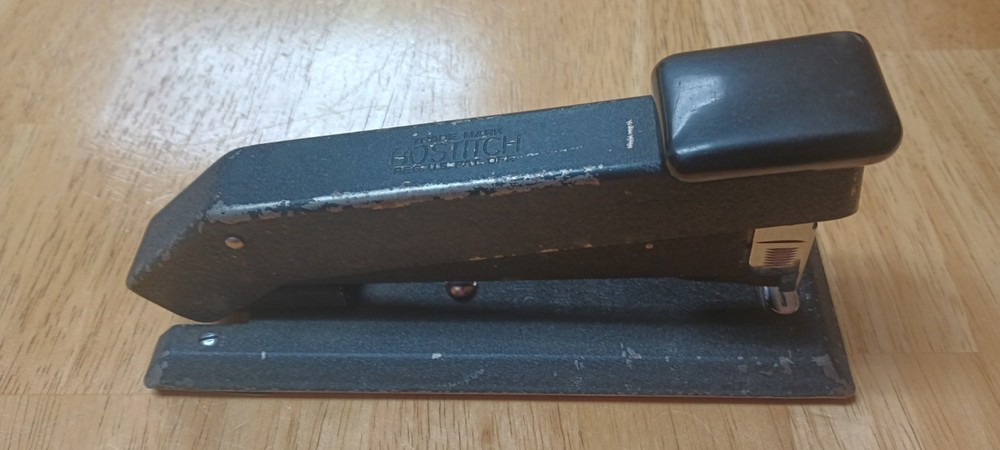 Vintage Bostitch Model B5B Desktop Stapler Tacker Front Load Made USA