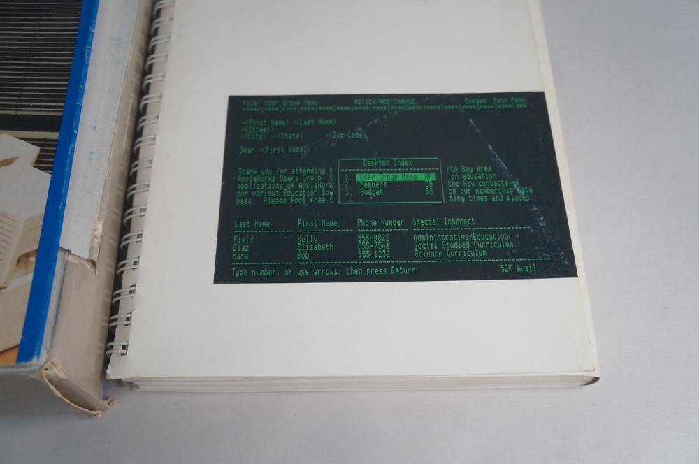 Apple II/IIe/IIc AppleWorks Software Lot Discs Manuals Reference User
