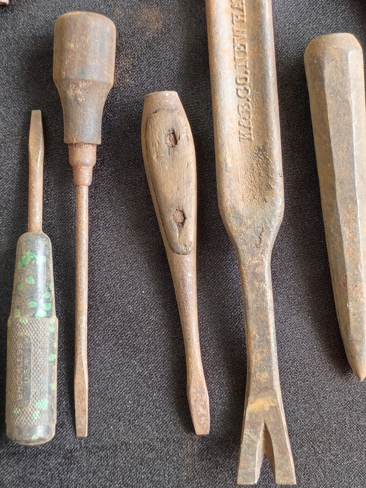 Antique Tools And Trunk 45 Items!!!!Inside !!