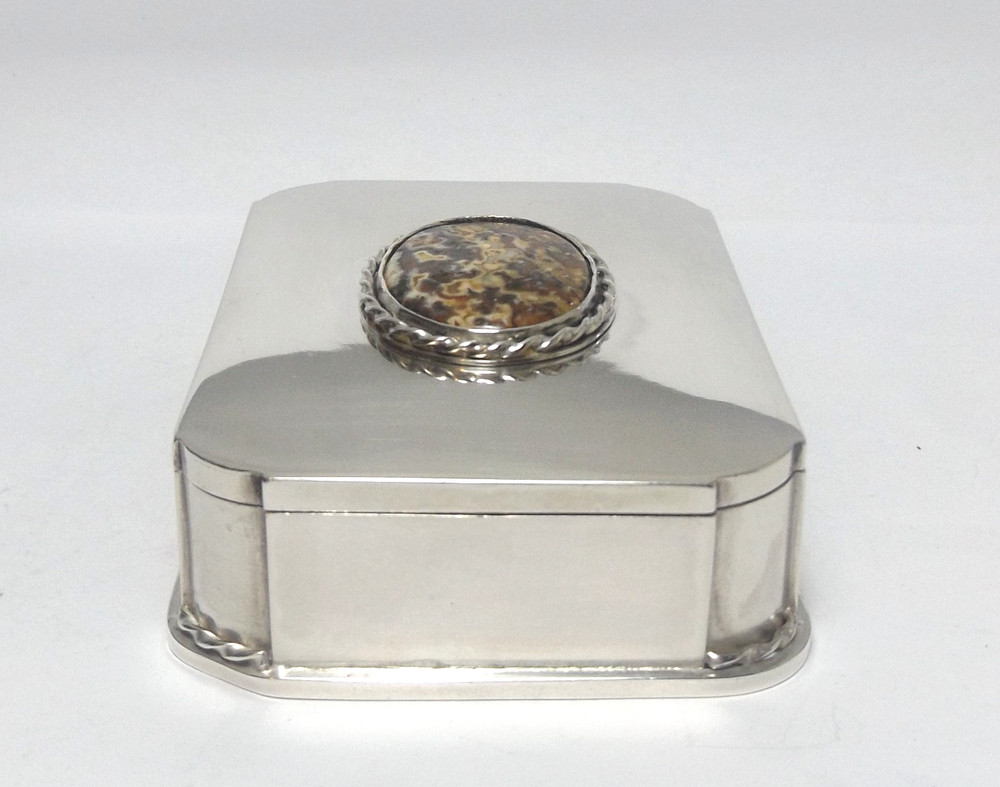 RARE 930 SWEDISH 126g SOLID SILVER BOX, TOBACCO BOX, AGATE, MAKER SIGNED, c1951