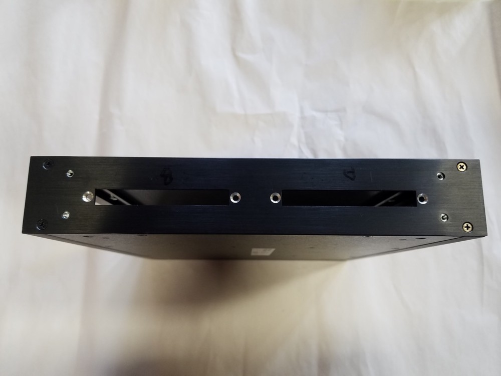 NI National Instruments CA-1000 Connector Accessory Enclosure