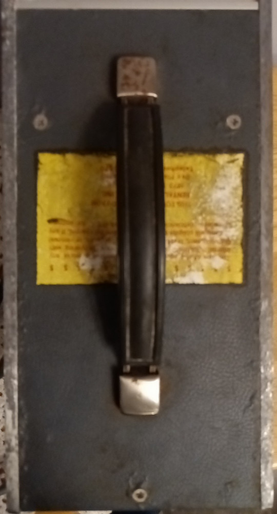 HP Hewlett Packard 400EL AC Voltmeter Powers Up Correctly Used