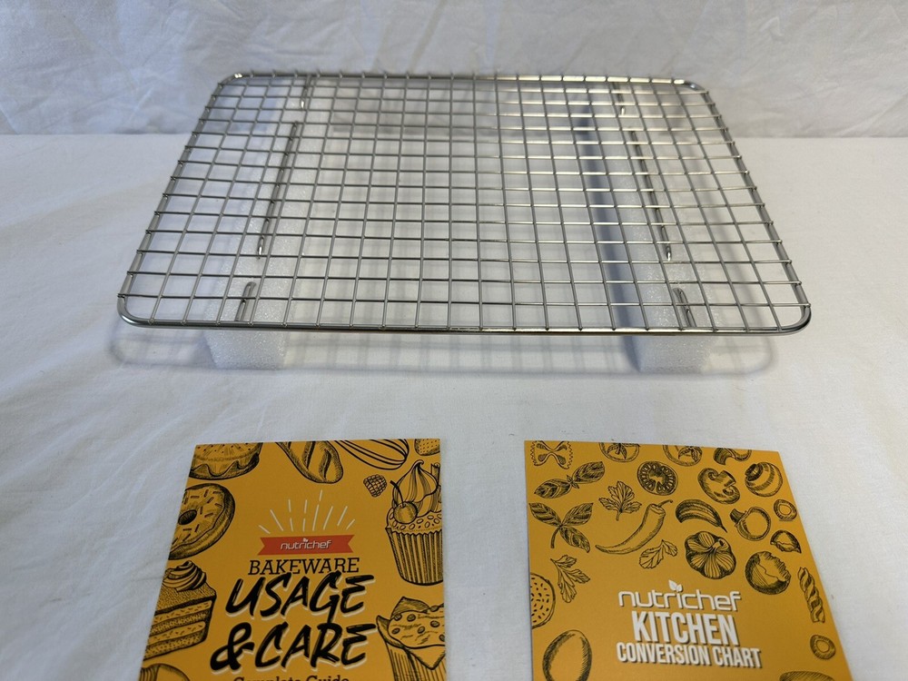 NutriChef Nonstick Cookie Sheet Baking Pan- Cooling Rack, Silver Coating(Medium)