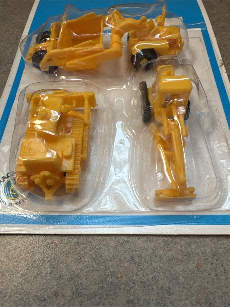 Bachmann Construction Set #1 N Scale MISSING WHEELS ON TRACTOR