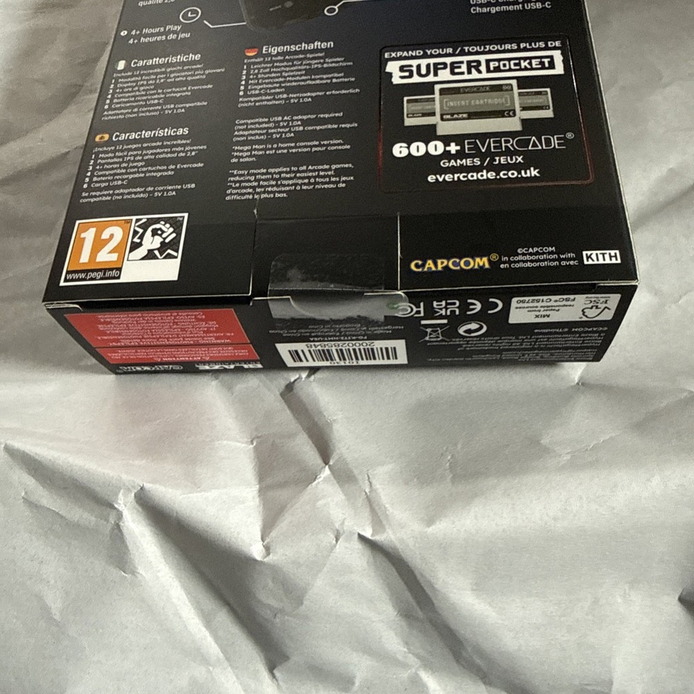 Kith x Capcom | Hyper Mega Tech Super Pocket - In Hand