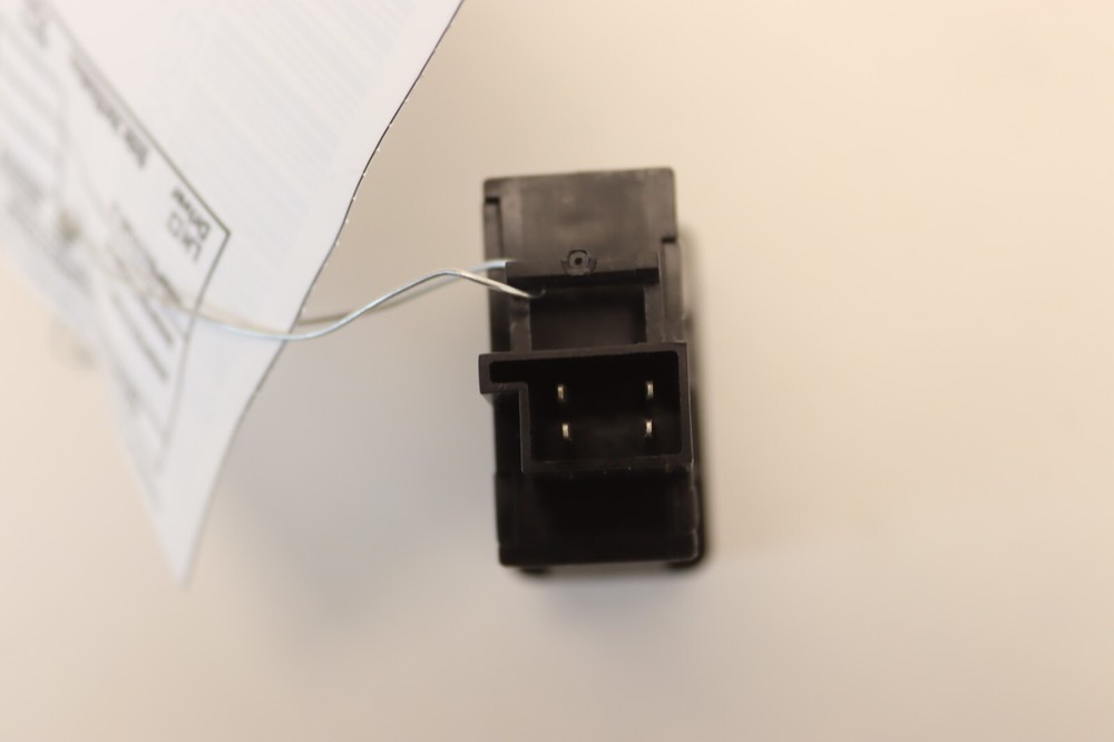 2017-2024 INTERNATIONAL LT625 / NAVISTAR HAZARD LIGHT CONTROL SWITCH BUTTON OEM