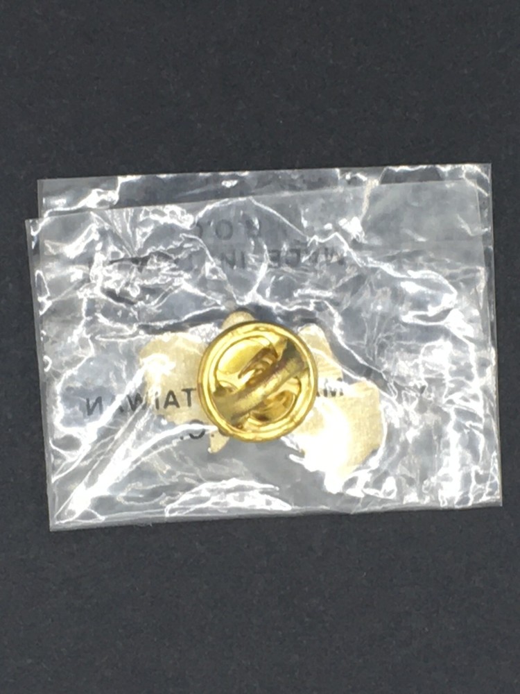 Vintage 80s Two Eagles Enamel Pinback Lapel Pin Hat Pin