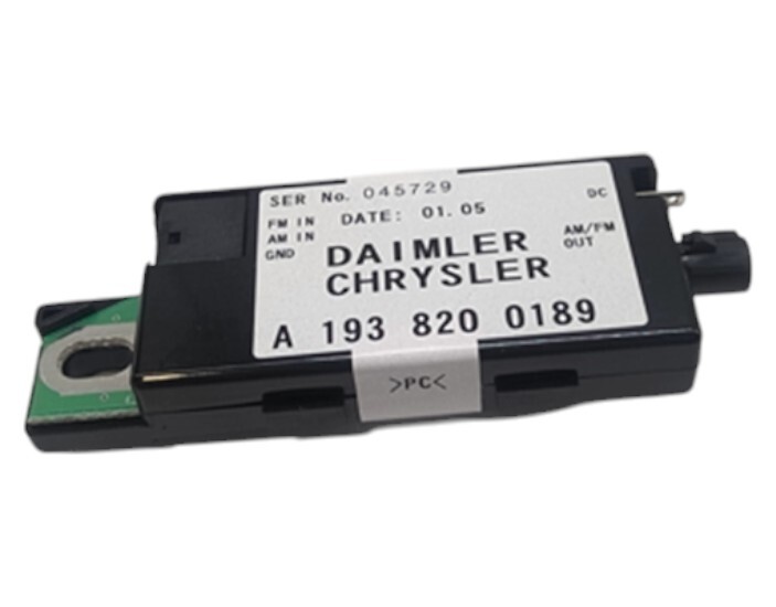2004-2008 CHRYSLER CROSSFIRE AMPLIFIER 5101690AA