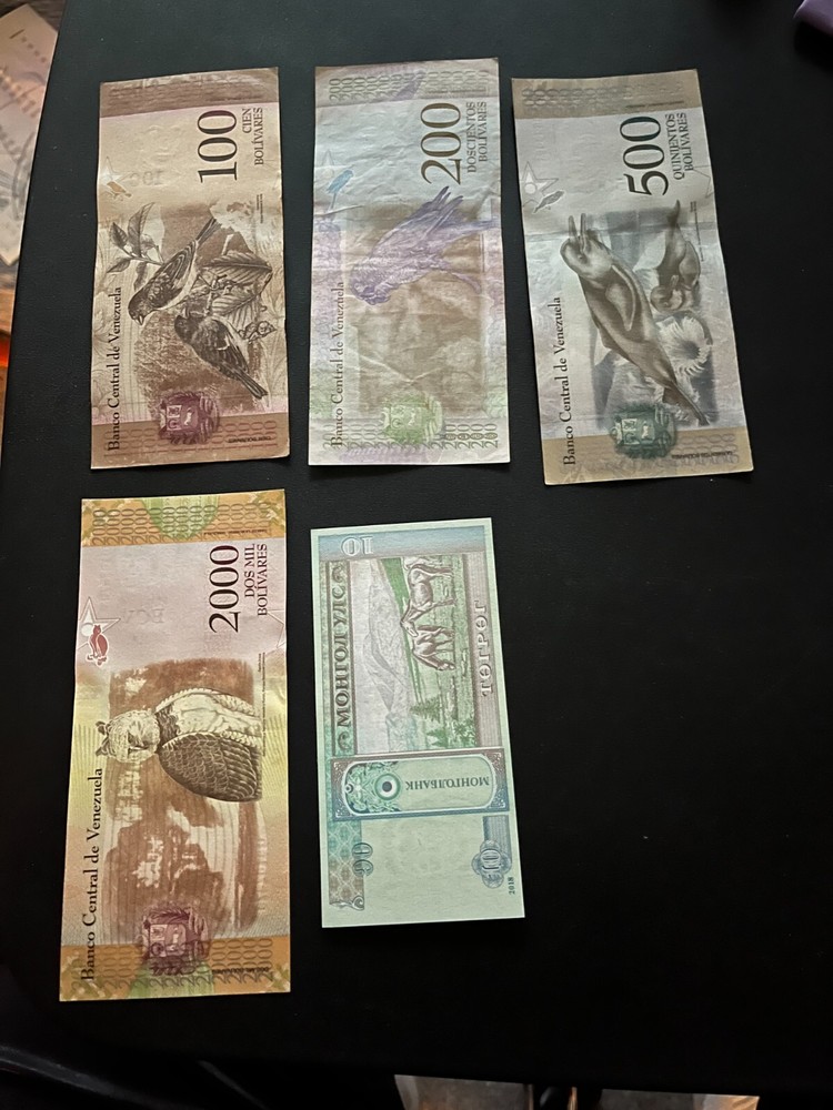 5 WORLD NOTES - PAPER WORLD MONEY