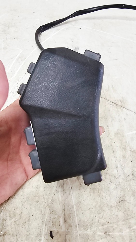 2000 HONDA VALKYRIE INTERSTATE Radio Control Buttons Remote Switch OEM