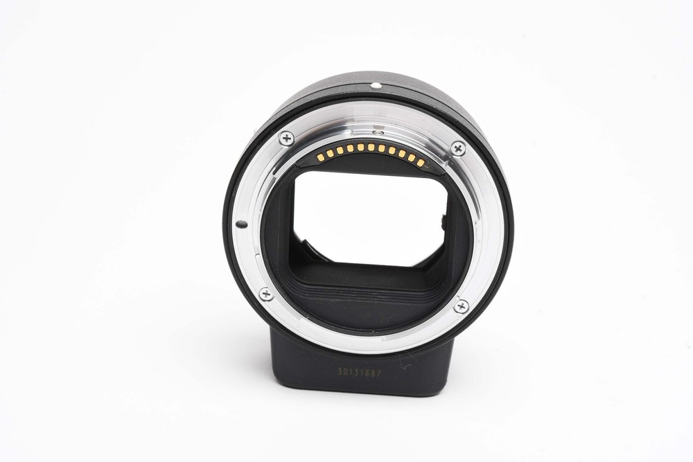 Nikon FTZ Mount Adapter, Mint-, Barely used w/Caps