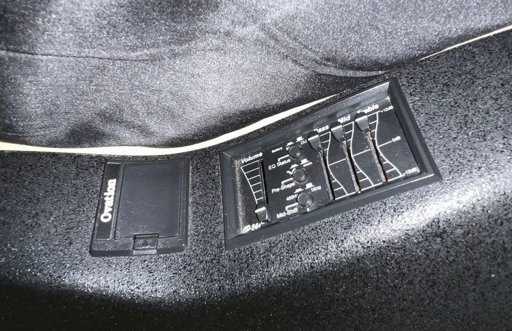 OVATION Deluxe CS257 Safe Packing!