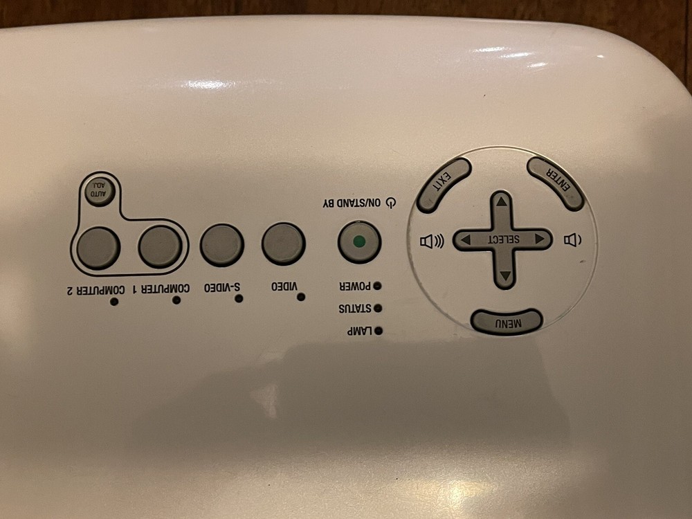 NEC Model VT470 Desktop Multimedia LCD Data Projector