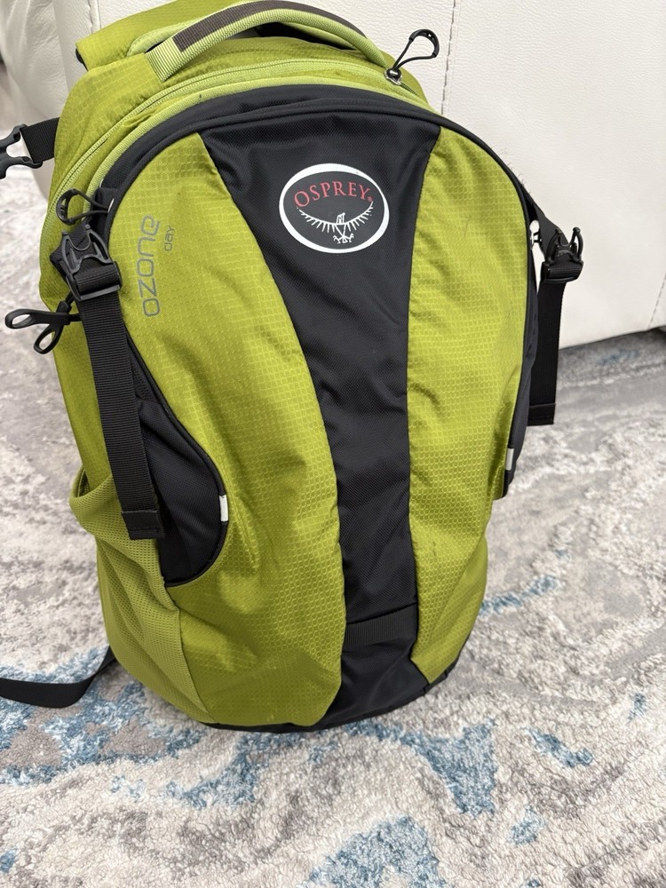 Osprey Ozone Day Pack Backpack Olive Lime Green Hiking Shuttle Padded Strap EUC