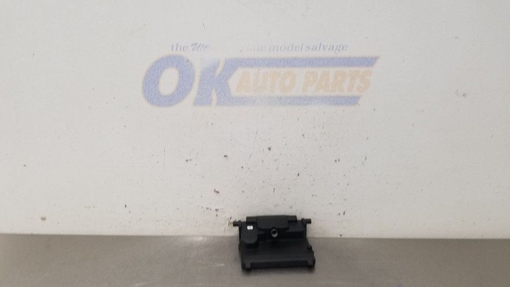 24 FORD BRONCO FRONT FACING CAMERA WINDSHIELD MOUNTED M2DT19H406CH