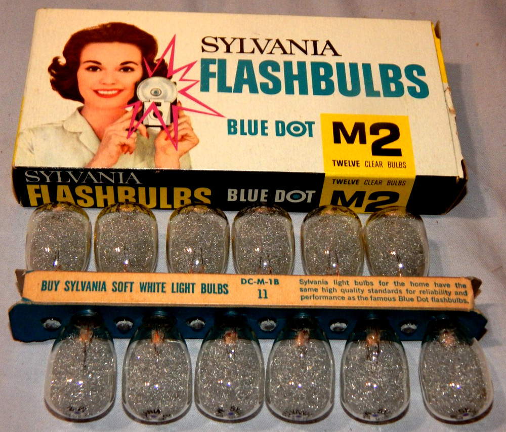 Sylvania Flashbulbs Blue Dot M2 ALL 12  NOS