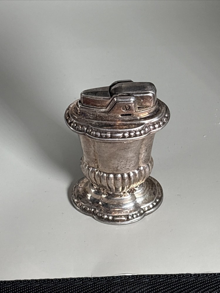 VTG Ronson “Mayfair” Tabletop Cigarette Lighter