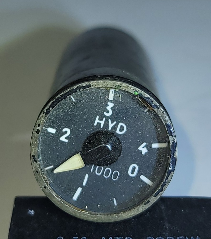 F-16 FALCON, HYD PRESSURE Indicator, AGU-3/A Hydraulic Pressure Indicator