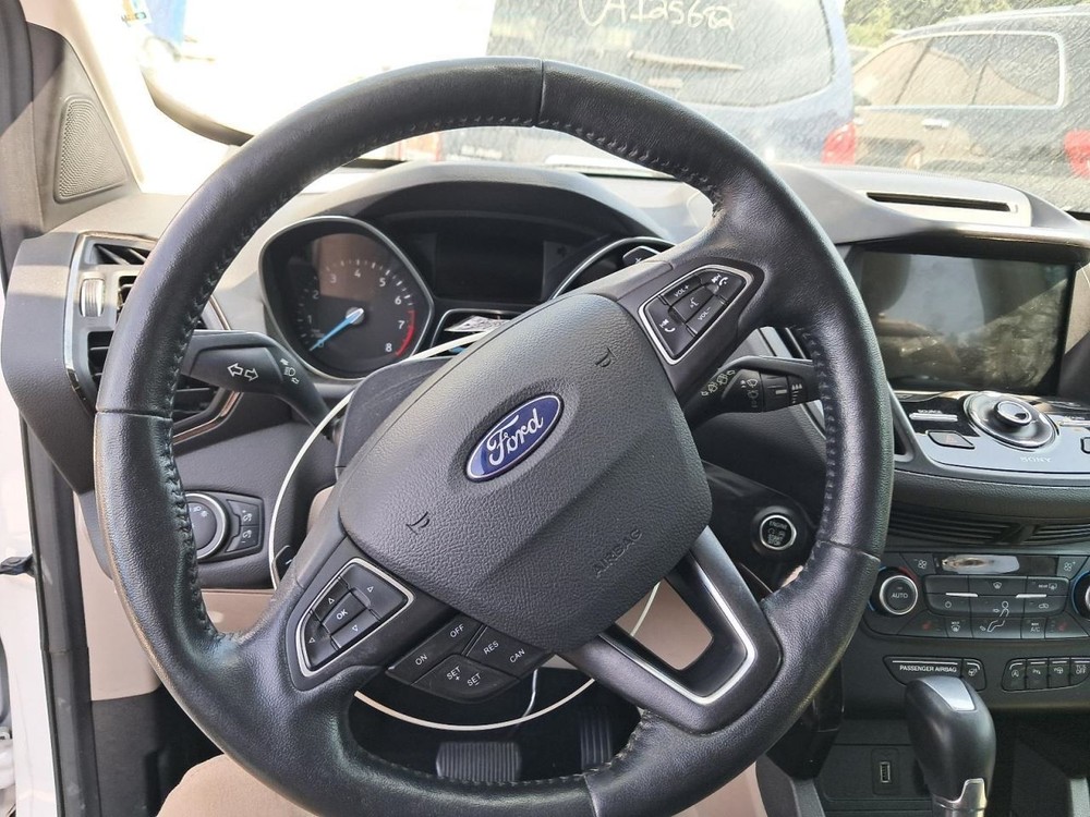 Console Front Floor SE Fits 17-19 ESCAPE 4800519