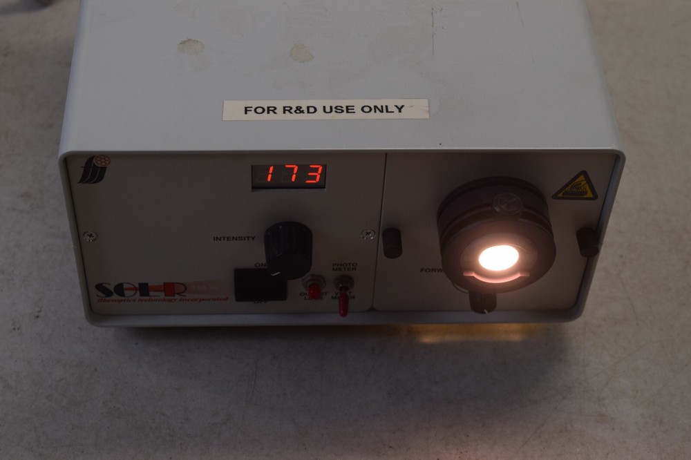 Fiberoptics Technology Incorporated SOL-R 150 DL Light Source