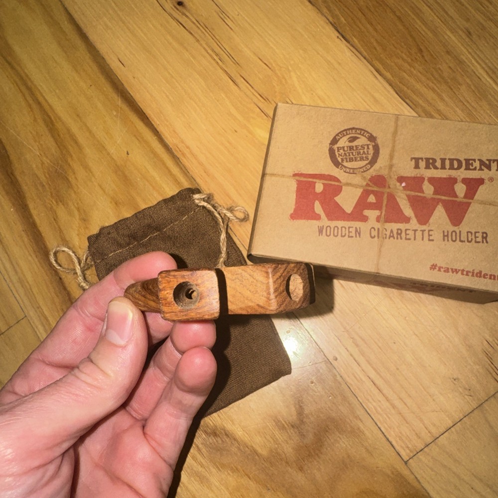 RAW Trident Wooden Cigarette Holder