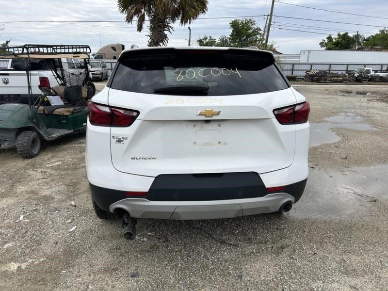 BLAZER 2020 Fuse Box Cabin 104557039